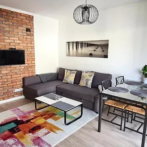 apartament-ceglany-apartment.gdanskhotel.org/